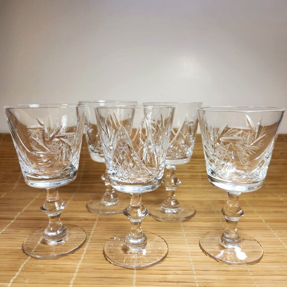 Pinwheel Crystal Wine Glasses Set of 5 Vintage 60s Mid Century Cut Crystal - Picture 2 of 4